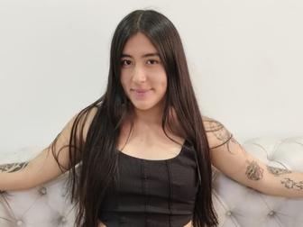 AntonellaRose3x