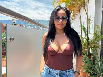 Vicky_Rose