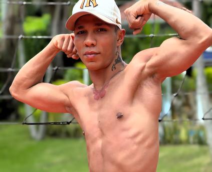 Guy Alone (Gay) - Crazy_boy999