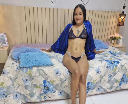 Girl Alone - Zoe_Belle