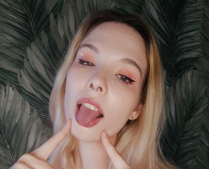 Girl Alone - MelissaLyss