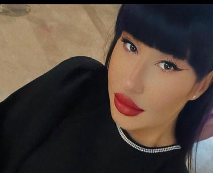 Girl Alone - NadaReddd