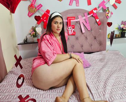 Girl Alone - MaraCruzz