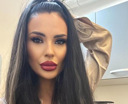 Girl Alone - NicolleLovegame