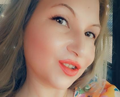 Girl Alone - sweetylisaxxx