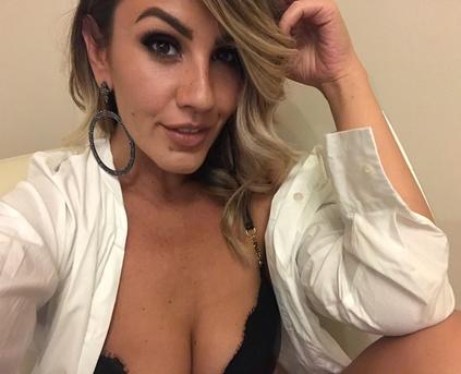 Shy Girl Alone - Beatriceeee