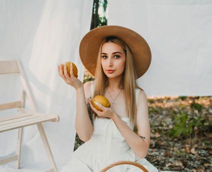 Shy Girl Alone - MilanaRoze