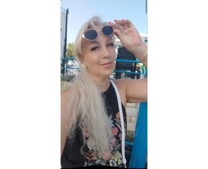 Girl Alone - Butterfly21