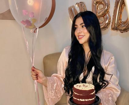 Girl Alone - LyssaSunnyy