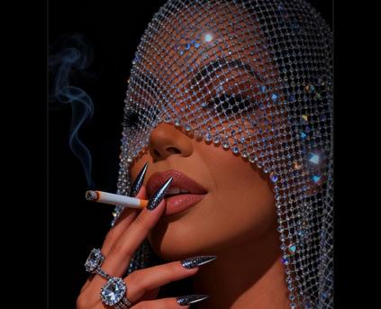 Girl Alone - kitttty4play