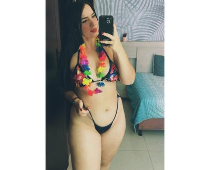 Girl Alone - QueenSofia