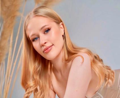 Girl Alone - JuliaJae