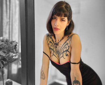 Girl Alone - AnnieVelvet1