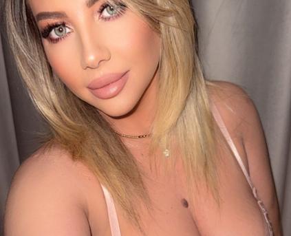 Girl Alone - KayaWallkerNew