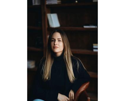 Friends & Romance - LyraAmelis