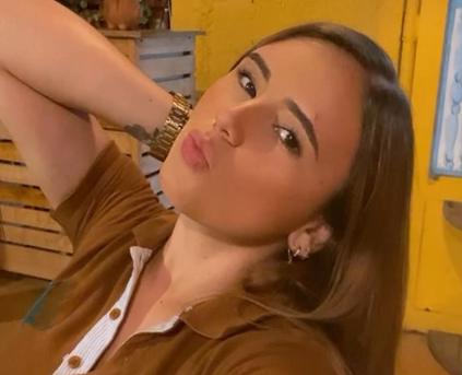 Girl Alone - Arianna_Scott