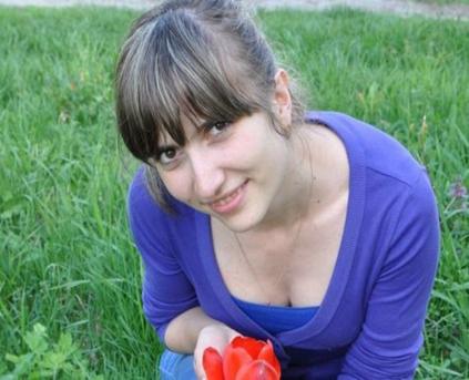 Shy Girl Alone - BabyLove18