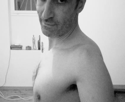 Guy Alone (Gay) - ForfunwithY