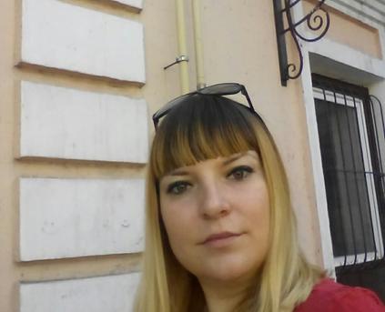 Shy Girl Alone - JamieShiny