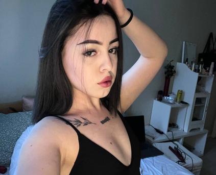 Shy Girl Alone - SinfulKittenn