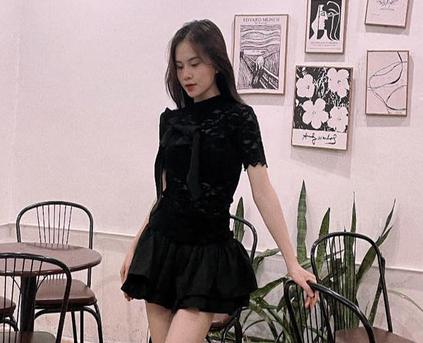 Girl Alone - Queenhotsex28