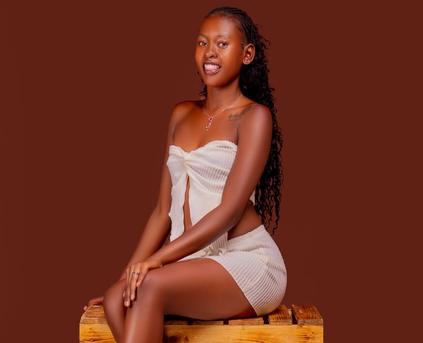 Girl Alone - jackyyPlay