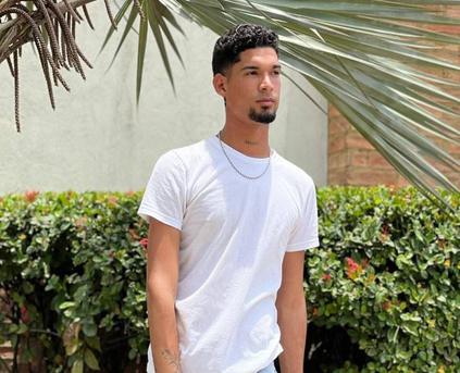 Guy Alone (Gay) - StivBigCock688