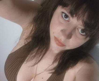 Shy Girl Alone - Sweet025girl00