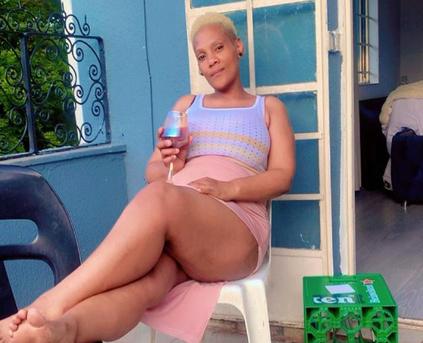 Girl Alone - AREOLAKISS