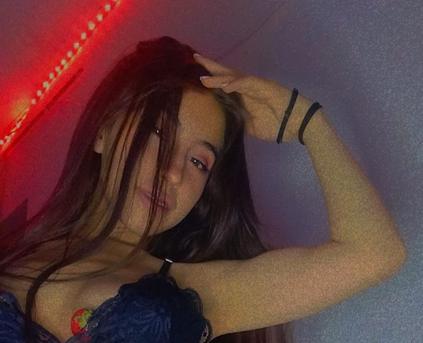 Girl Alone - Nanna2369