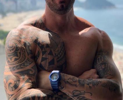 Guy Alone (Gay) - HardAndInkedBRMoney