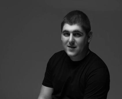 Guy Alone (Gay) - LuckDerek