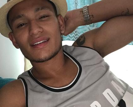 Guy Alone (Gay) - damian_dimon