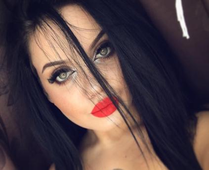 Girl Alone - JessyGiselle