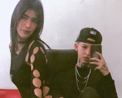 Girl on Girl - NicoAndCoraline