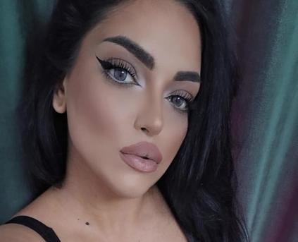 Girl Alone - JessyNoir