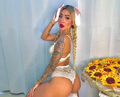 Girl Alone - _CAROLINA_