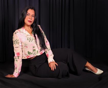 Girl Alone - CieloNoir