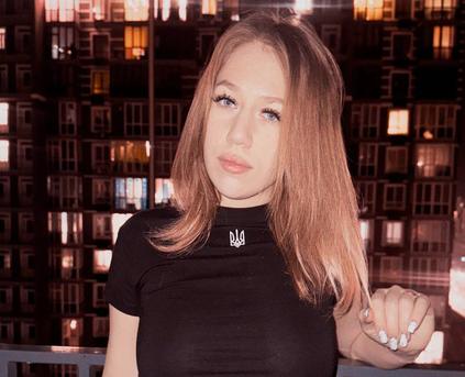 Friends & Romance - BrilliantLadyXO