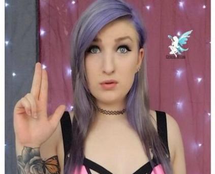 Girl Alone - Crystal69Rivers