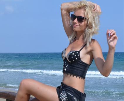 Shy Girl Alone - Breezy180