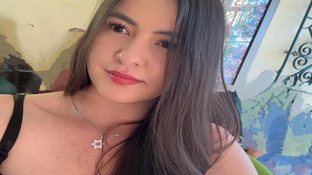 camiila, en vivo ahora en ImLive