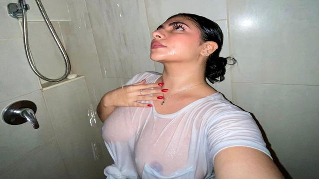 lyssasunnyy, live now on ImLive